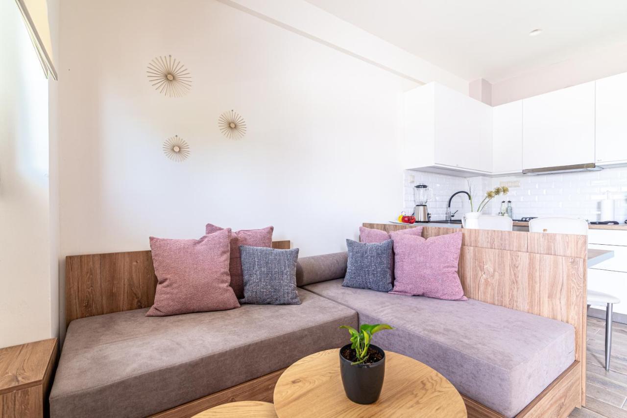 Cozy House With Pool Near Beach Gazi Luaran gambar