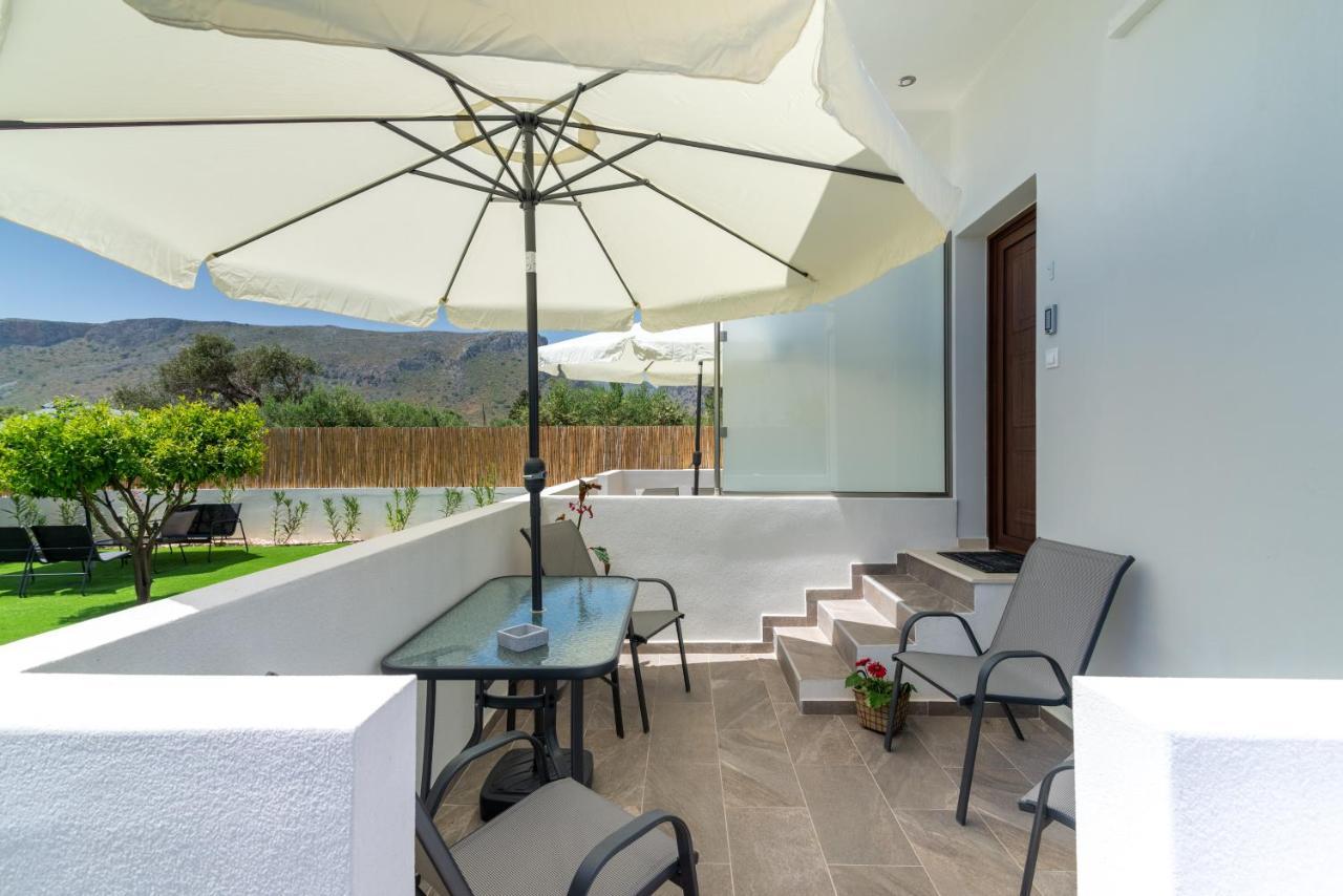 Cozy House With Pool Near Beach Gazi Luaran gambar