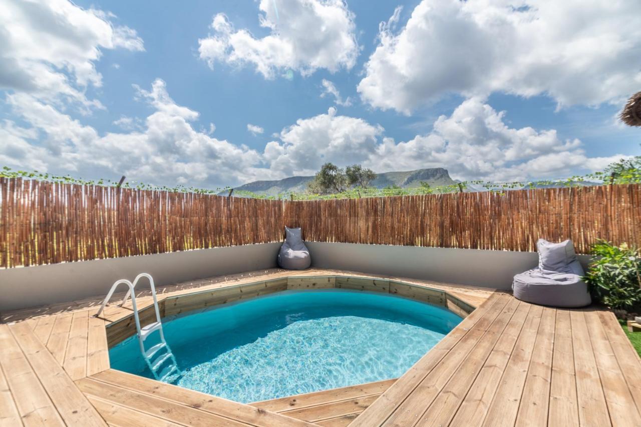 Cozy House With Pool Near Beach Gazi Luaran gambar