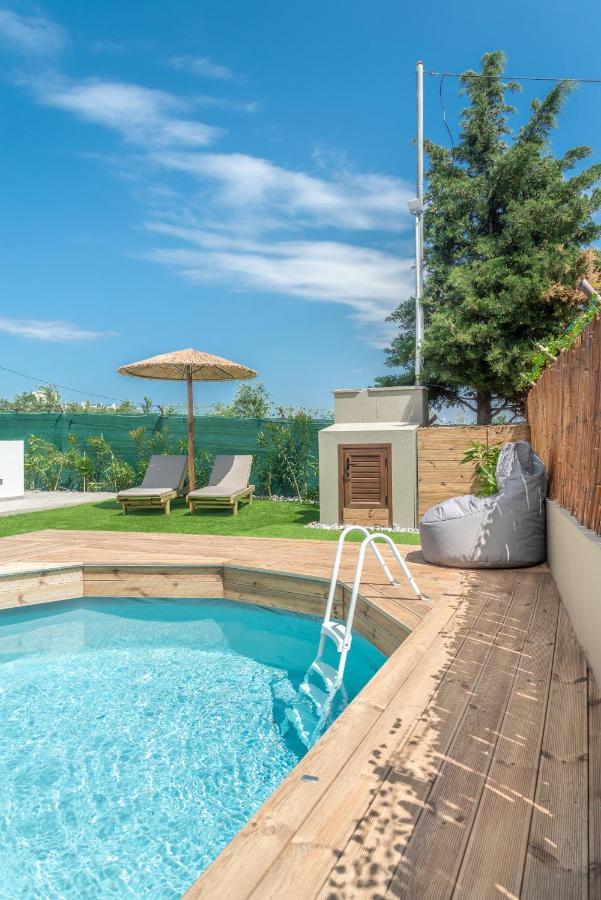 Cozy House With Pool Near Beach Gazi Luaran gambar