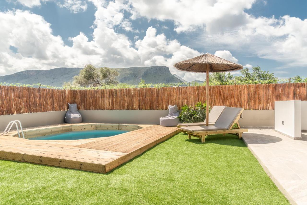Cozy House With Pool Near Beach Gazi Luaran gambar