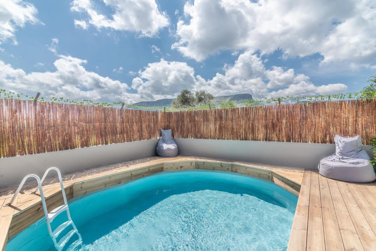 Cozy House With Pool Near Beach Gazi Luaran gambar